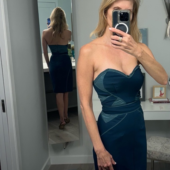 Designer Dress - Picture 7 of 8